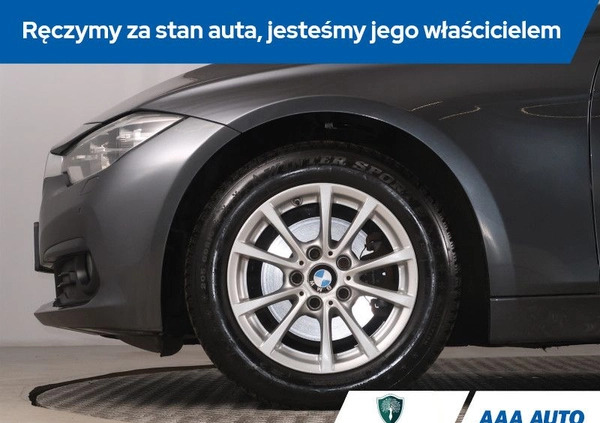 BMW Seria 3 cena 64000 przebieg: 159874, rok produkcji 2015 z Przeworsk małe 436